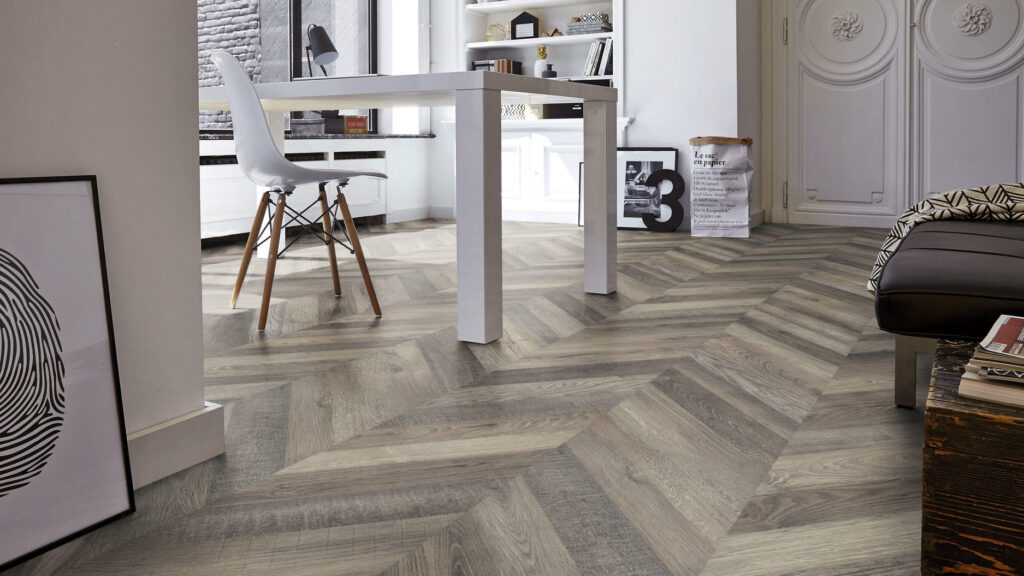 Pavimento in legno, parquet, lvt, spc, laminato, battiscopa, posa pavimento, colle e vernici parquet